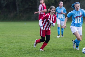 Bild 240 - wBJ TuS Tensfeld - SV Fortuna St. Juergen